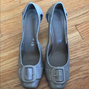 Rarely worn, in good shape.